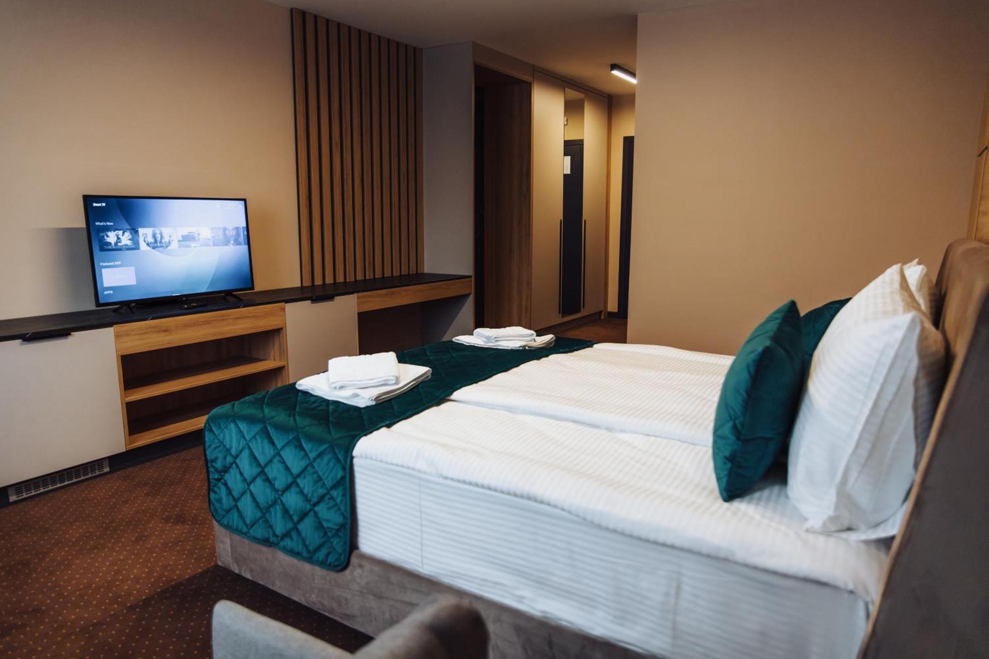 Hotel Brcko Gas Sarajevo Lukavica Extérieur photo